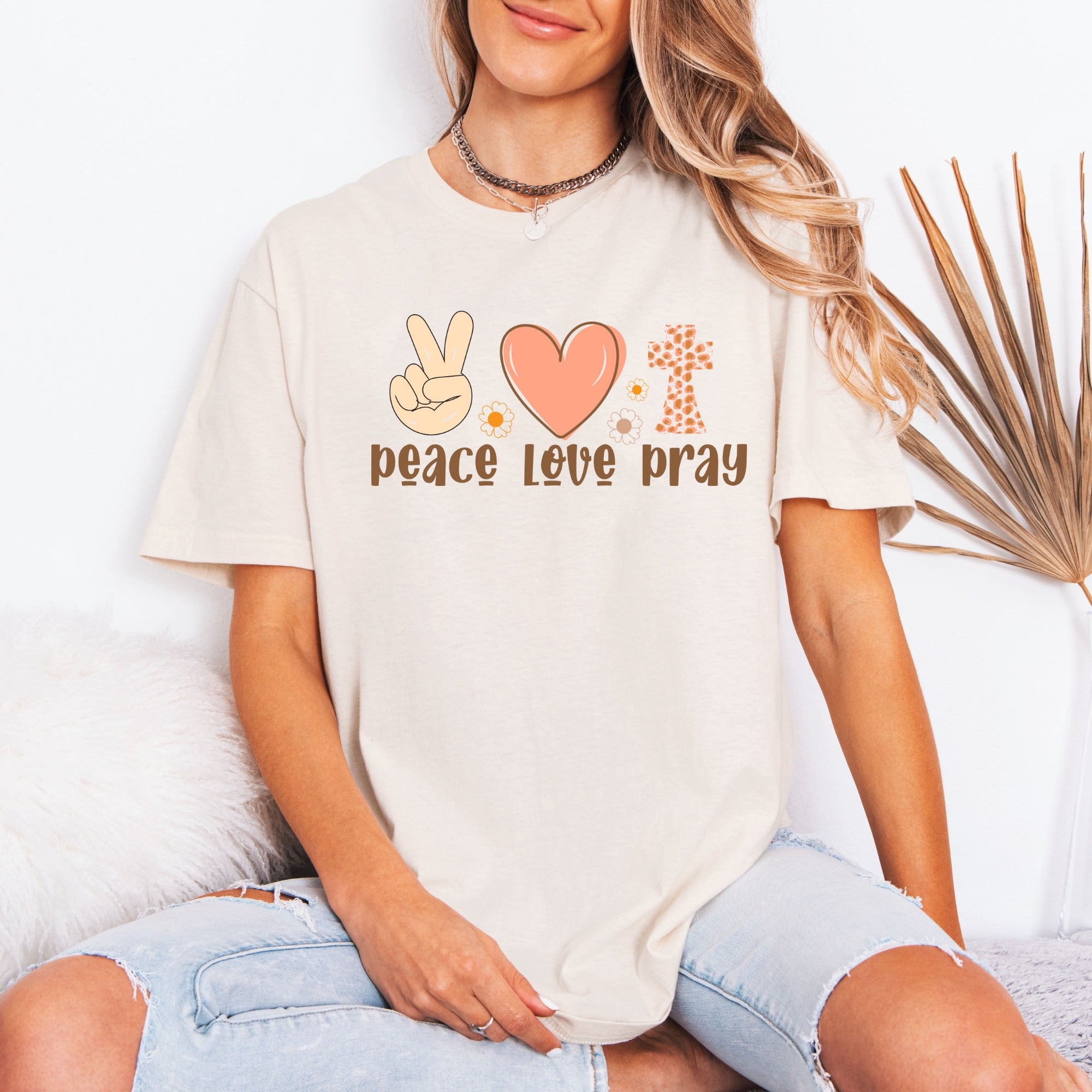 Peace Love Pray | Faithful Living Tee