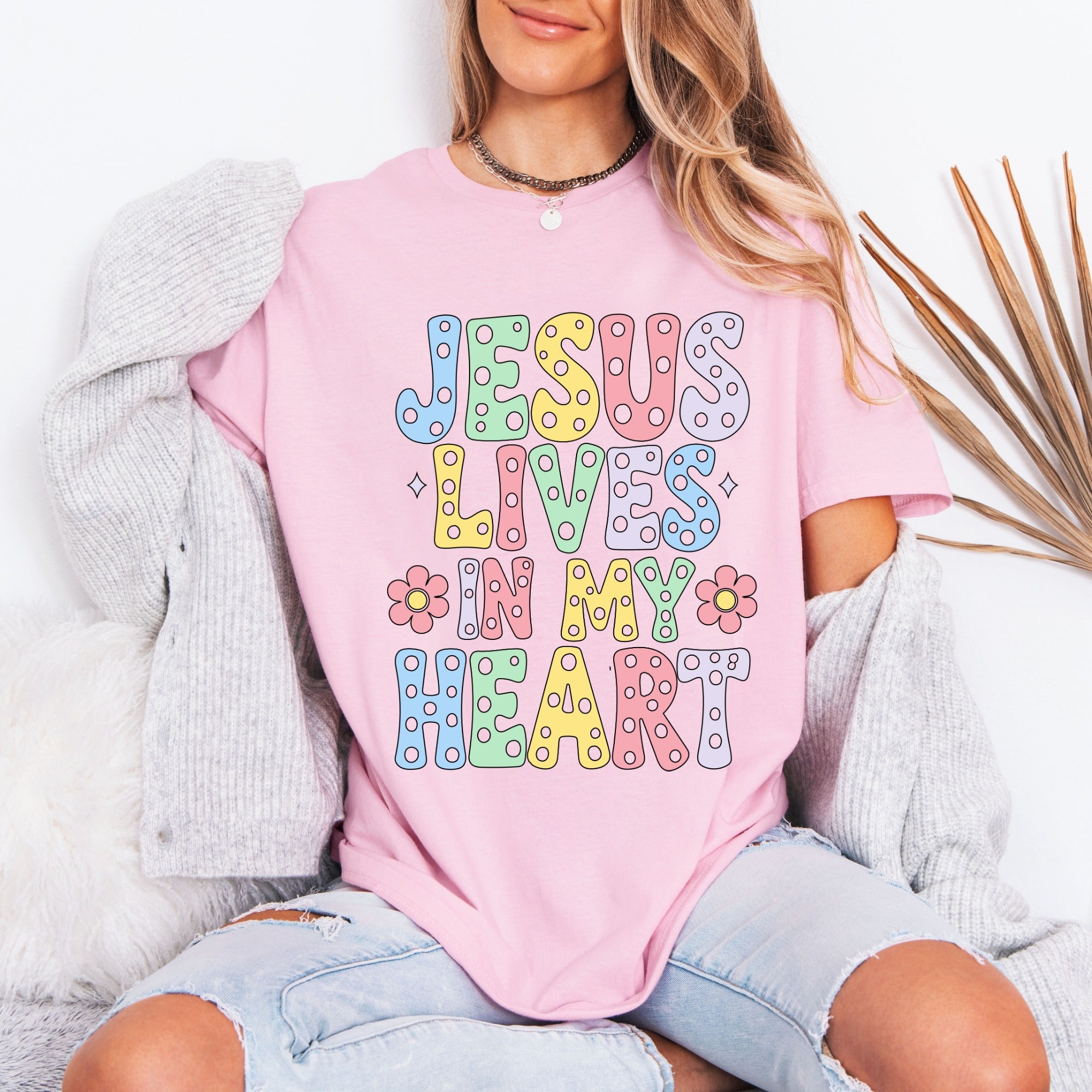 Jesus Lives In My Heart | Joyful Faith Tee