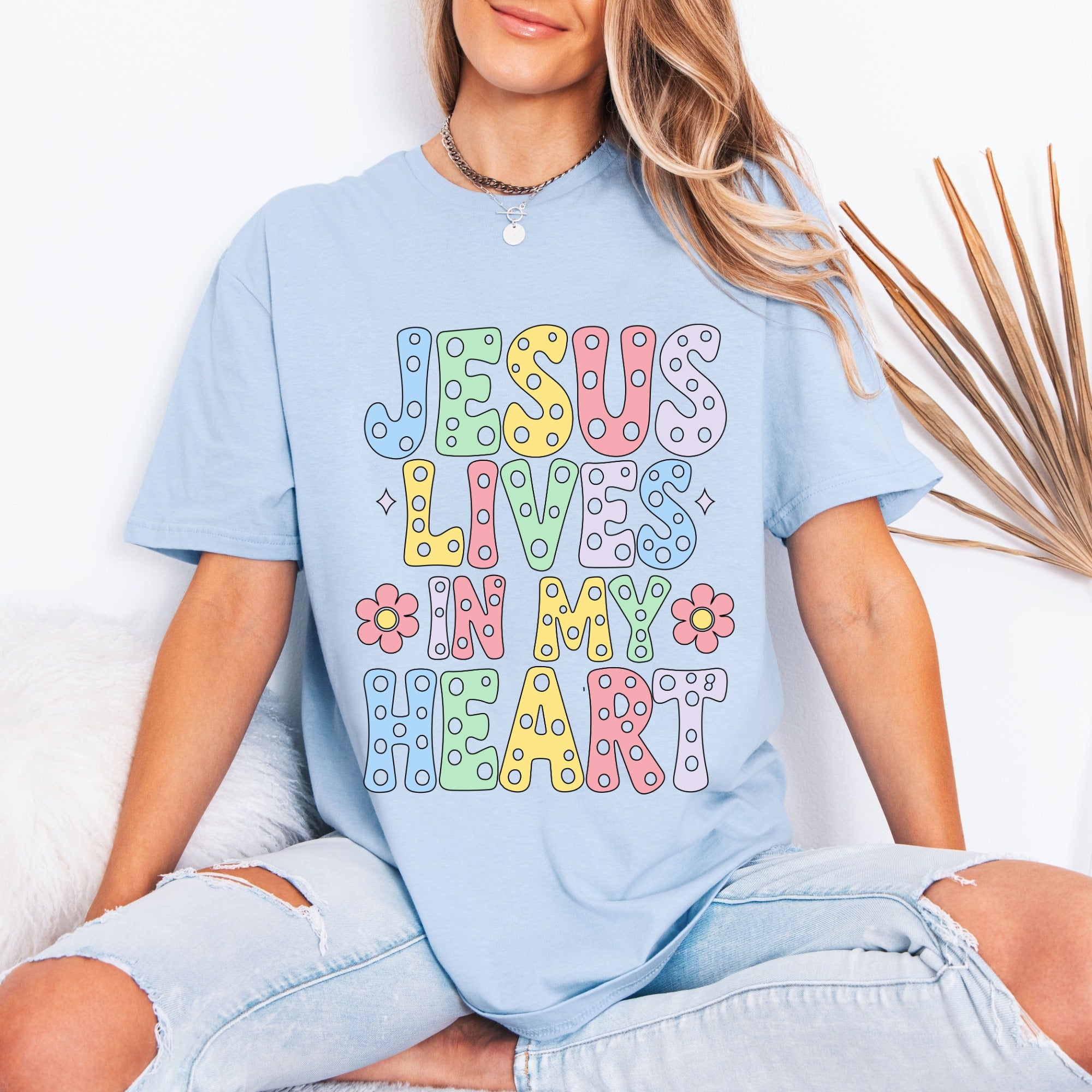 Jesus Lives In My Heart | Joyful Faith Tee