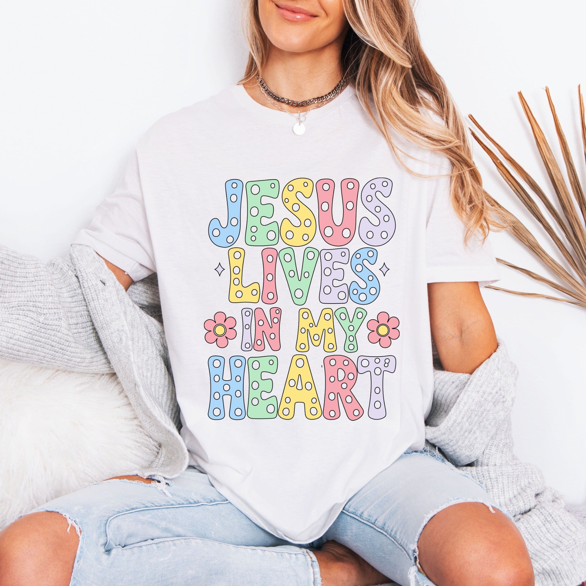 Jesus Lives In My Heart | Joyful Faith Tee