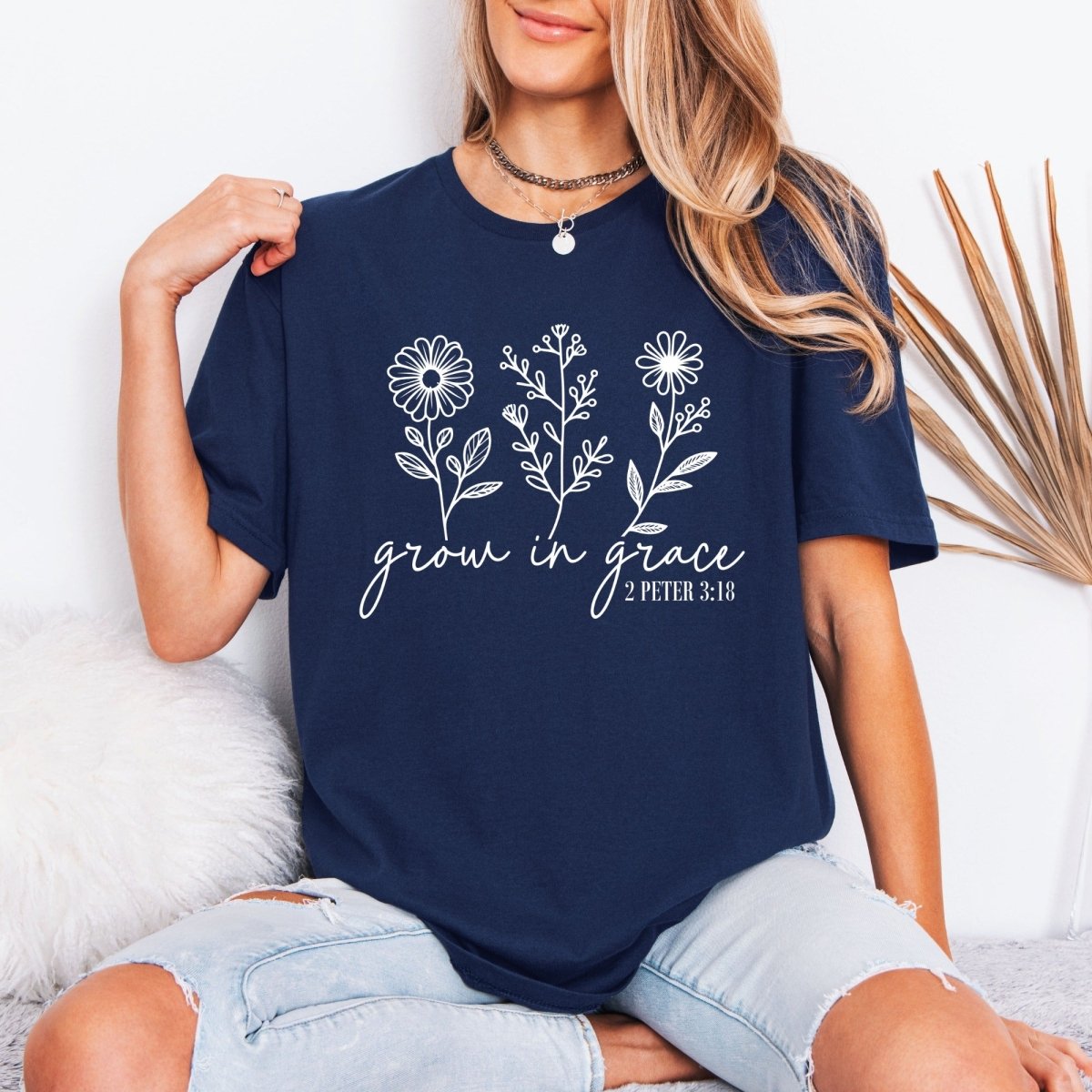 Grow In Grace | Scripture & Floral Tee - Luckets.com