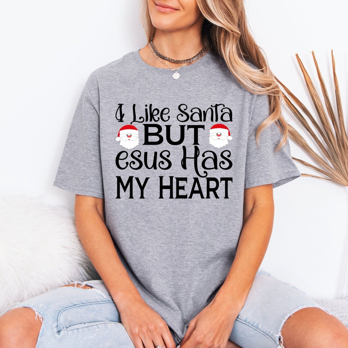 Jesus Has My Heart | Christmas Faith Tee - Luckets.com