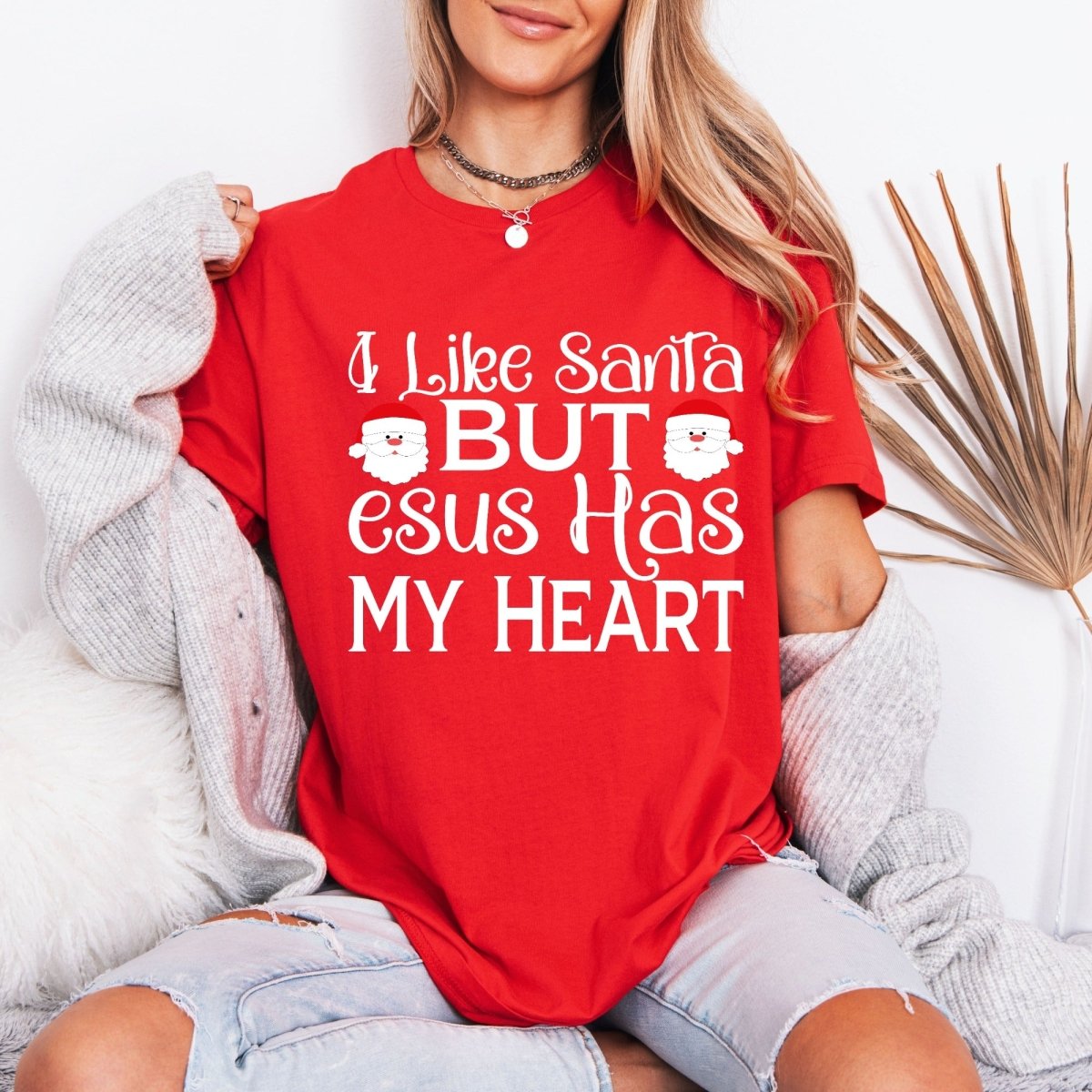 Jesus Has My Heart | Christmas Faith Tee - Luckets.com