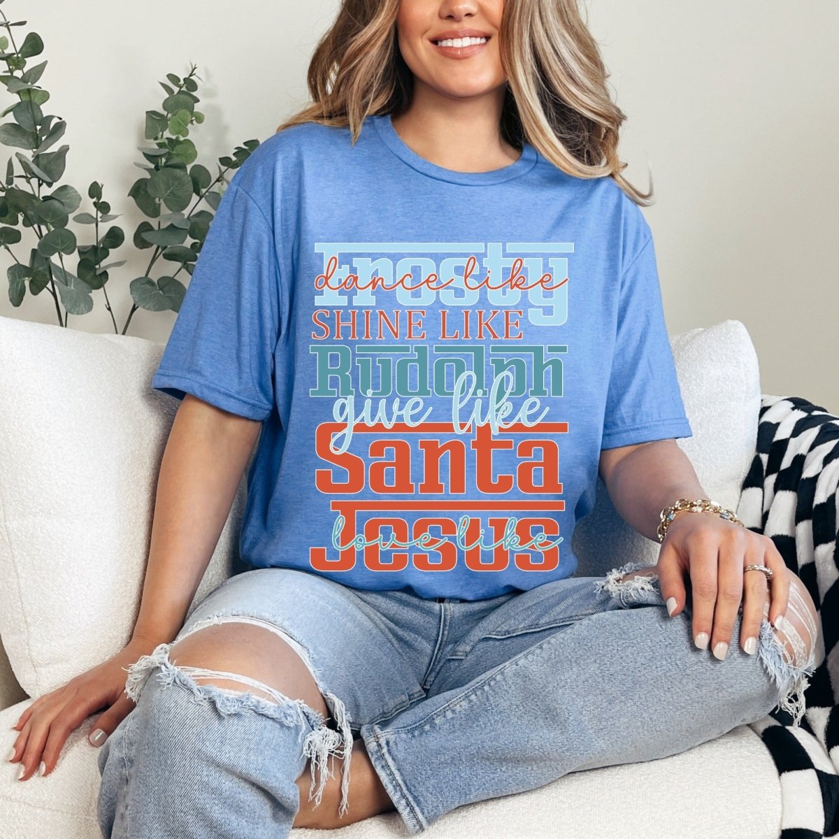 Love Like Jesus | Christmas Faith Tee - Luckets.com