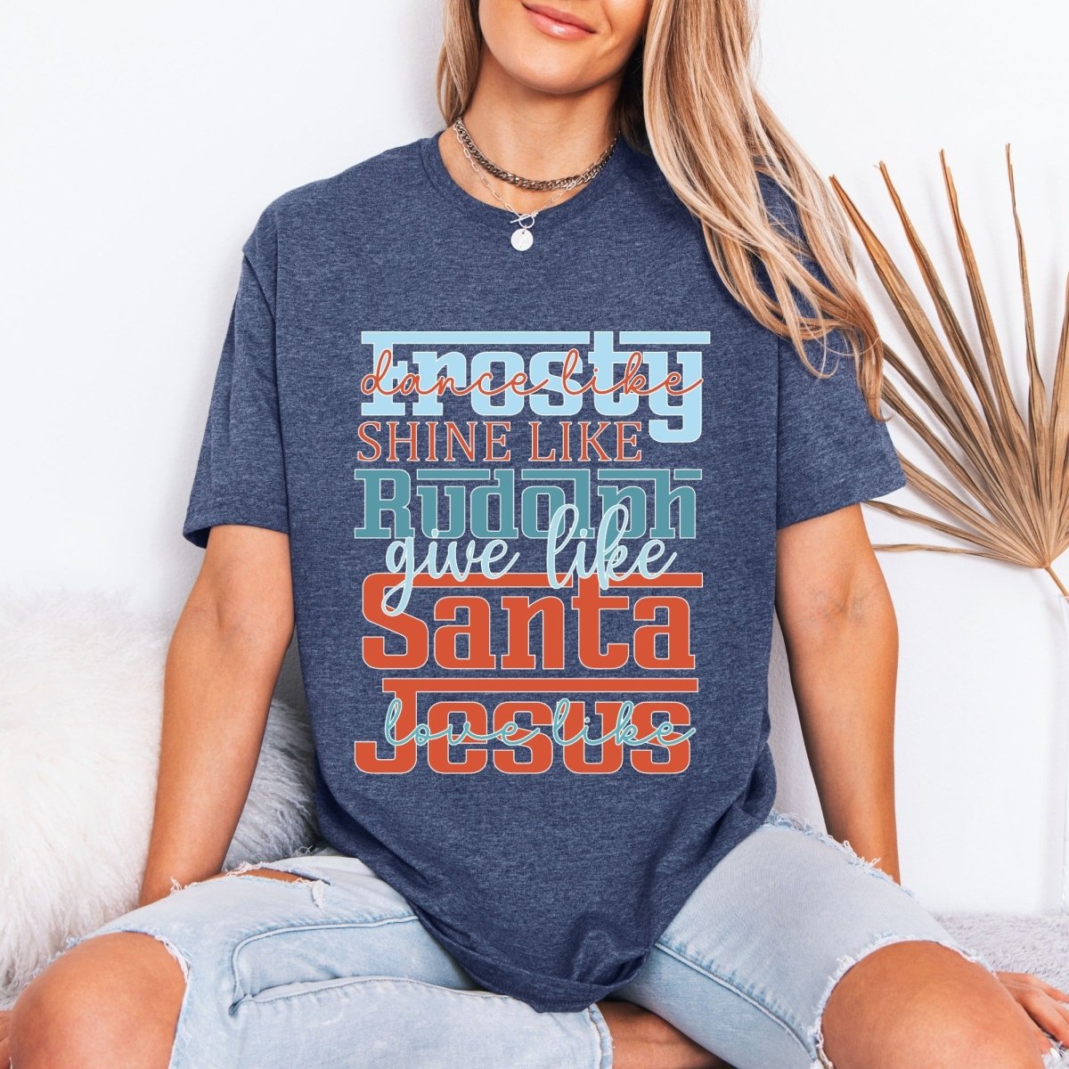 Love Like Jesus | Christmas Faith Tee - Luckets.com