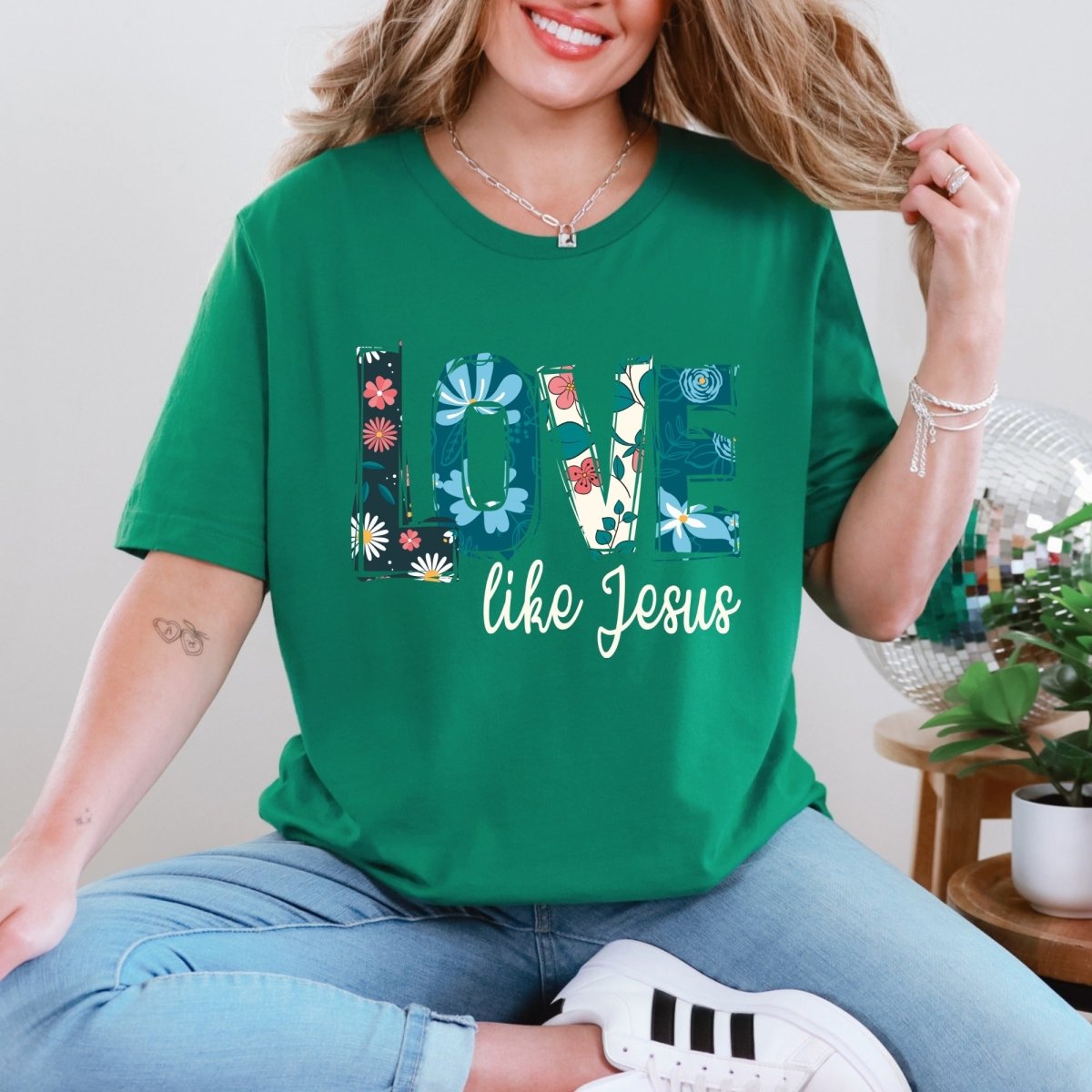 LOVE like Jesus | Floral Faith Tee - Luckets.com
