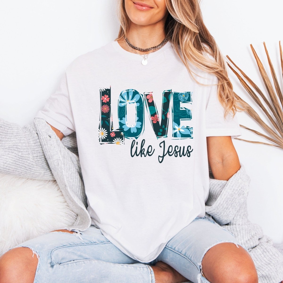 LOVE like Jesus | Floral Faith Tee - Luckets.com