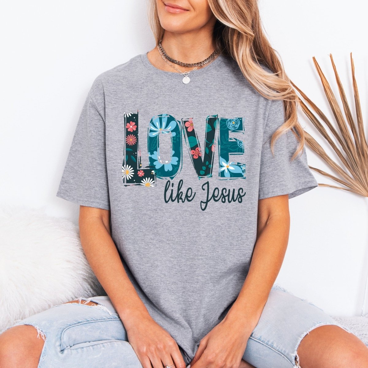 LOVE like Jesus | Floral Faith Tee - Luckets.com