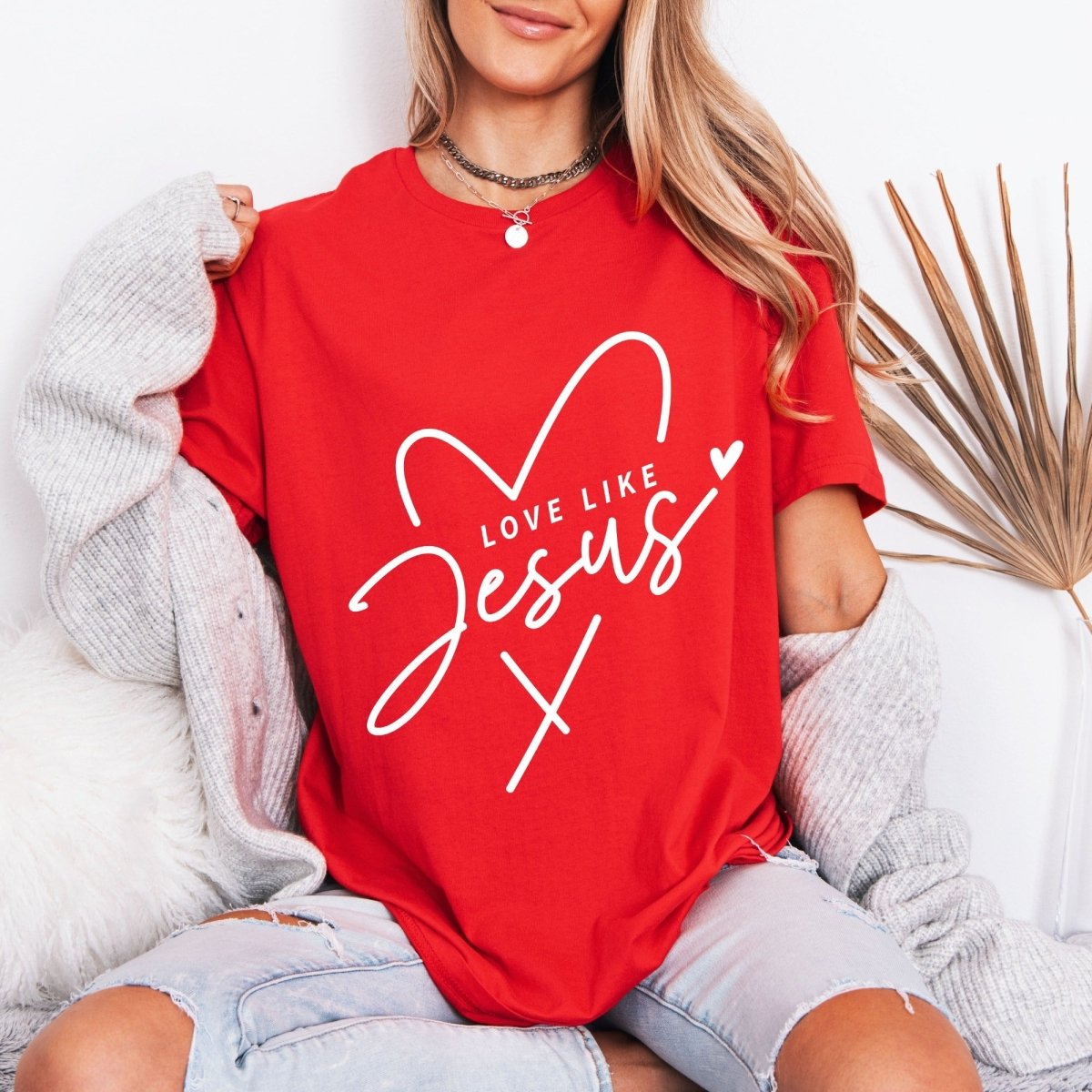 Love Like Jesus | Heartfelt Faith Tee - Luckets.com