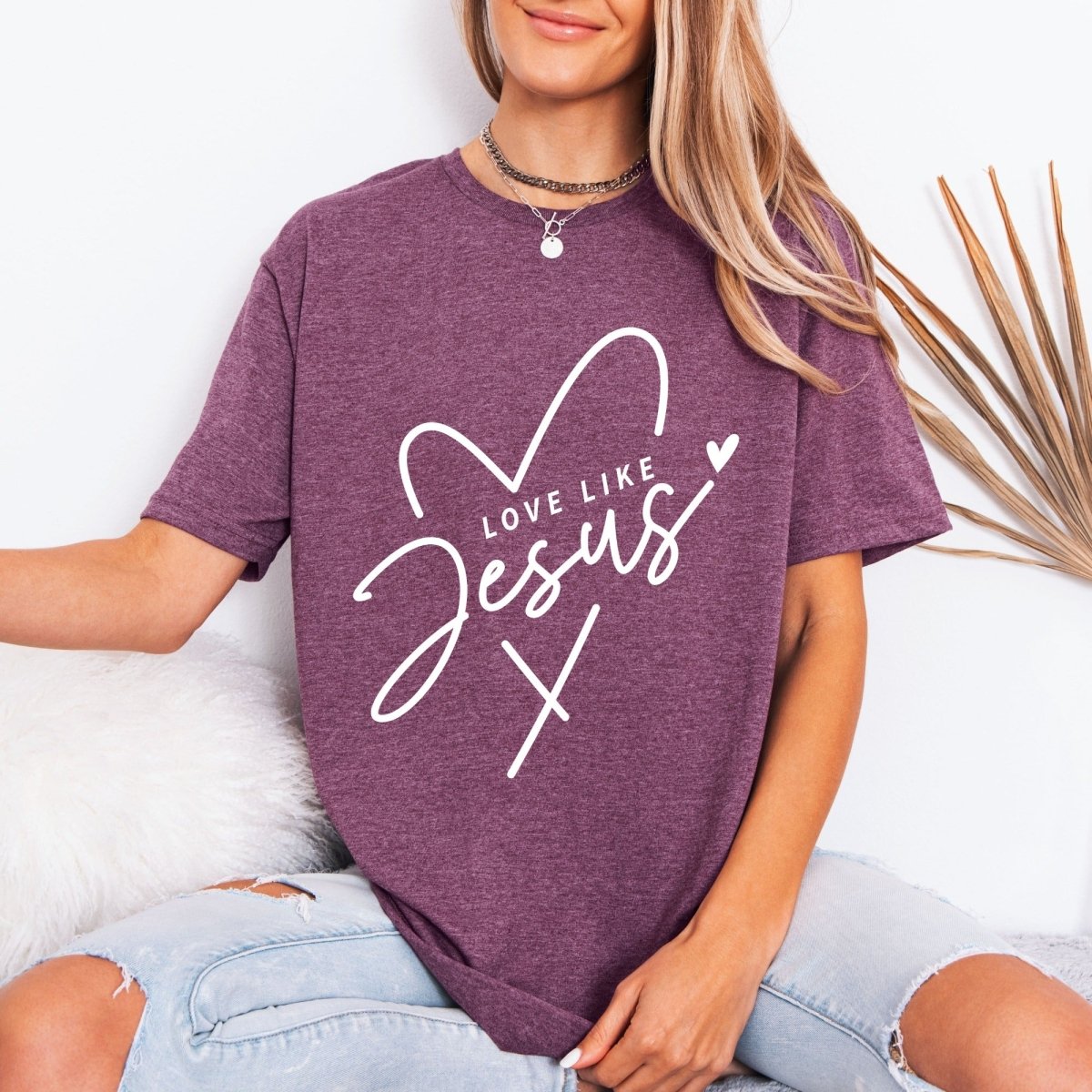 Love Like Jesus | Heartfelt Faith Tee - Luckets.com