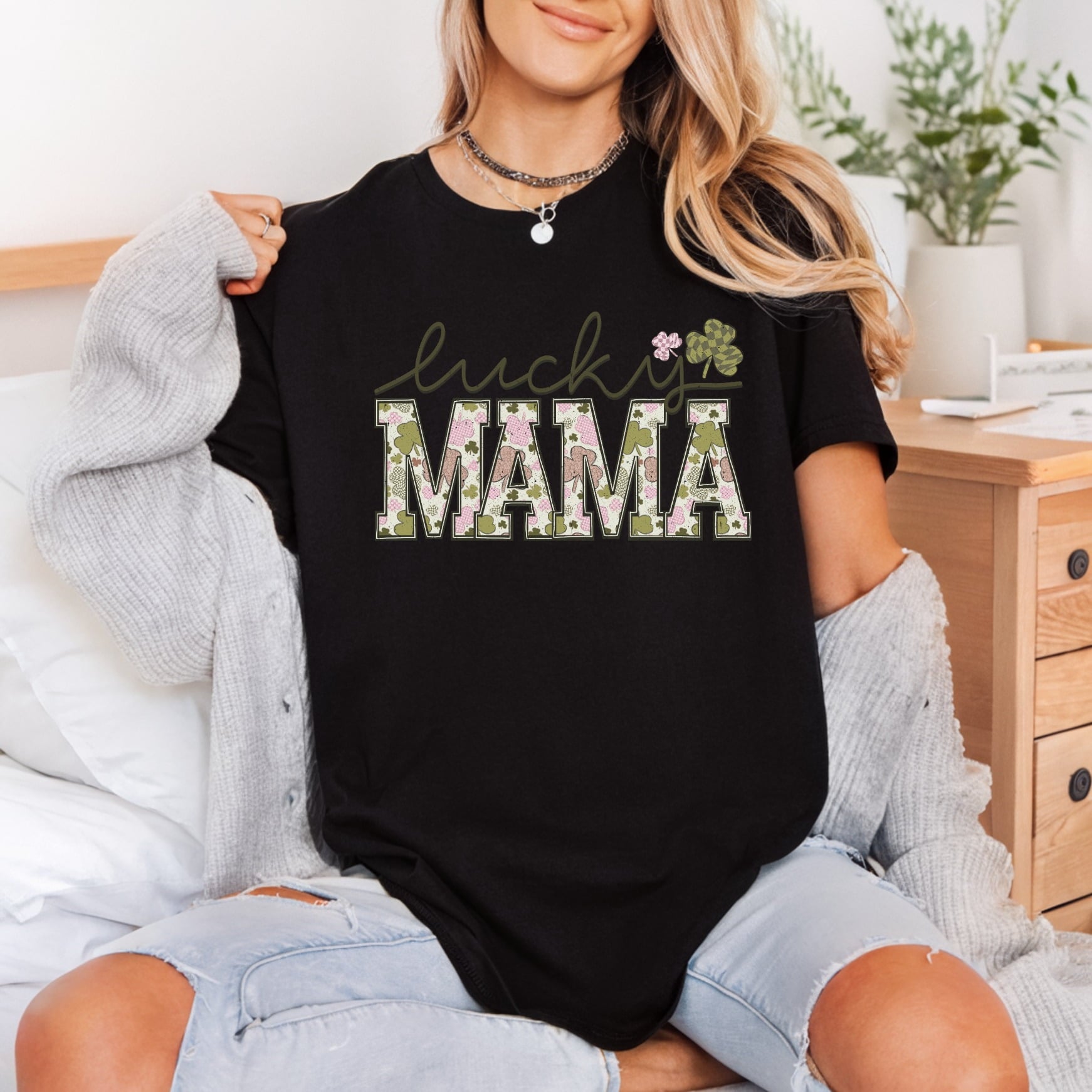 Lucky Mama Patrick Day Mom Vintage Ready to Press DTF Transfer for Dtf