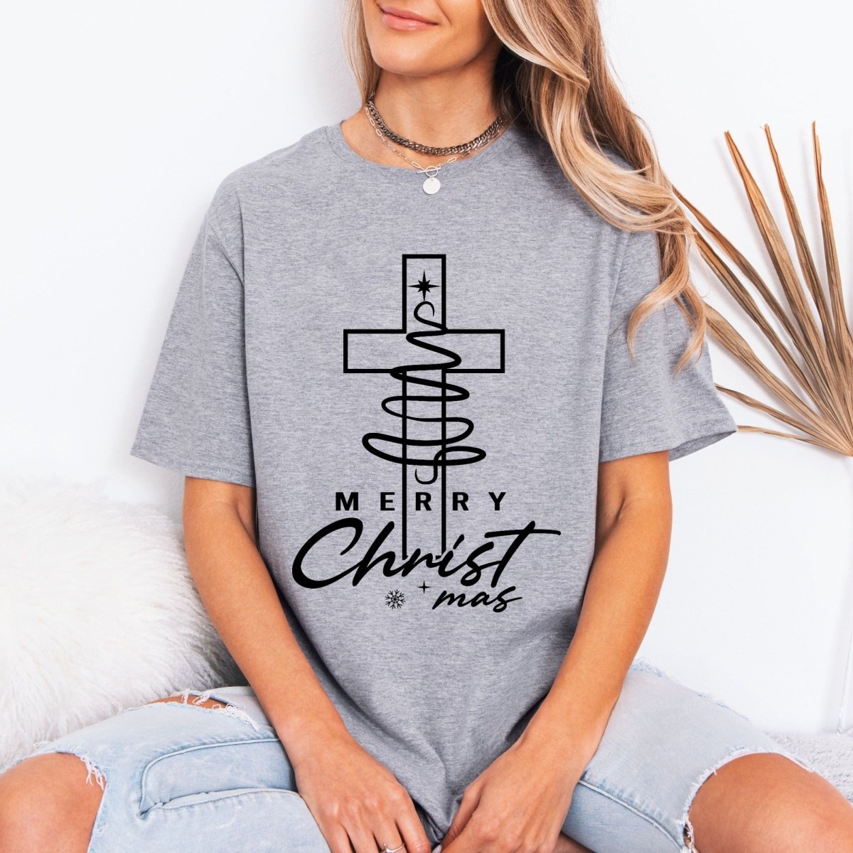 Merry Christ mas | Christmas Faith Tee - Luckets.com