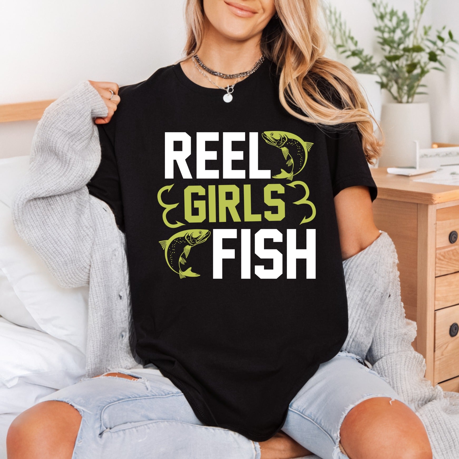Reel Girls Fish Fishing Fishing Ready to Press DTF Transfer for Dtf