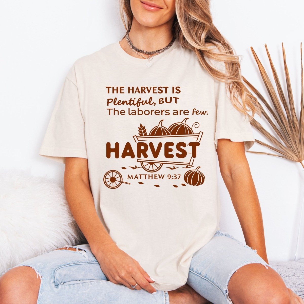The Harvest Is Plentiful | Matthew 9:37 Faith Tee - Luckets.com